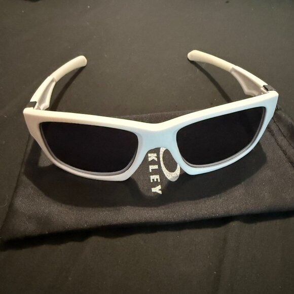 Oakley Jupiter Mens Sunglasses Black Lenses - Picture 4 of 8